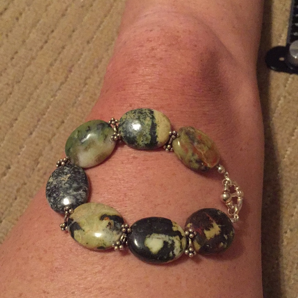Bracelet